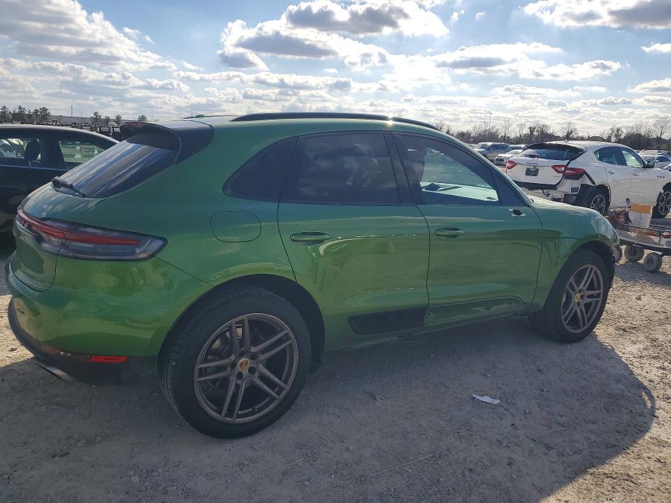 Photo 3 from auction – 2019 PORSCHE MACAN with VIN WP1AA2A52KLB03184