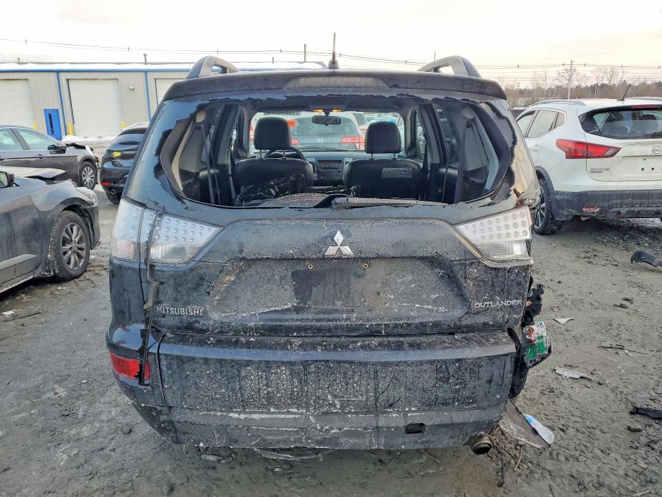 Photo 6 from auction – 2011 MITSUBISHI OUTLANDER with VIN JA4JT3AW0BU014681