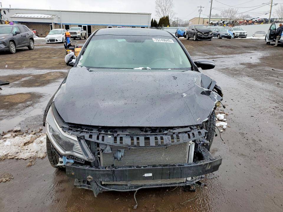 Photo 5 from auction – 2017 KIA OPTIMA with VIN KNAGT4L37H5133305