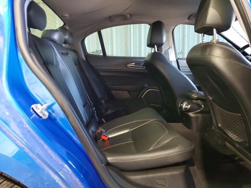 Photo 10 from auction – 2018 ALFA ROMEO GIULIA with VIN ZARFAEBN9J7592820