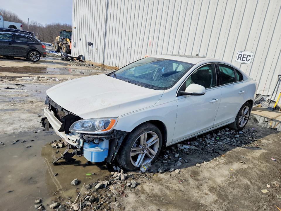 VOLVO S60 PREMIE 2015 with VIN YV126MFB3F2305457 - Photo from auction