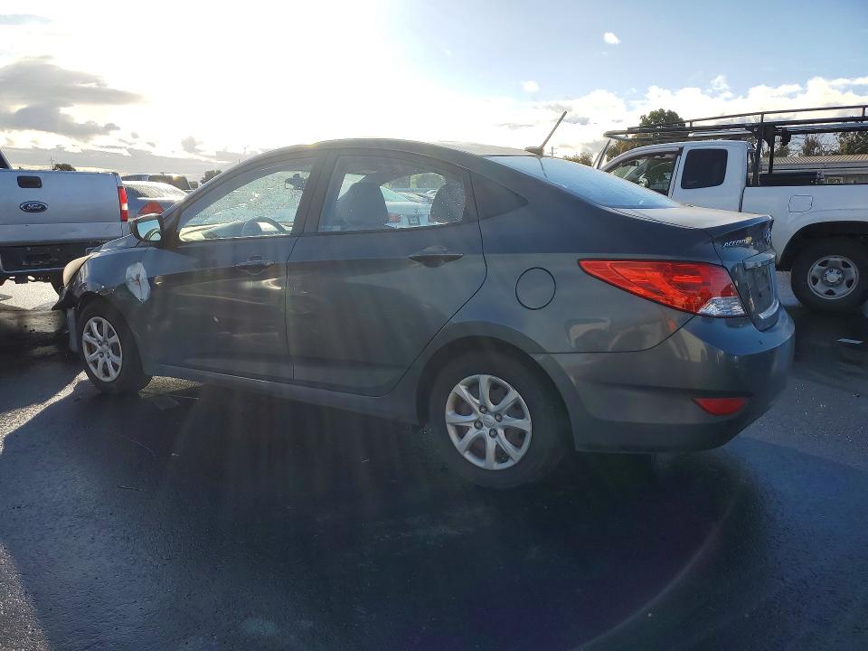 Photo 2 from auction – 2012 HYUNDAI ACCENT with VIN KMHCT4AEXCU131371