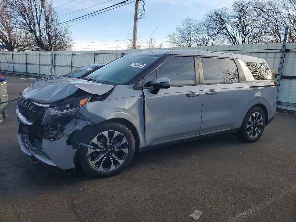 KIA CARNIVAL 2022 with VIN KNDNC5H36N6062516 - Photo from auction