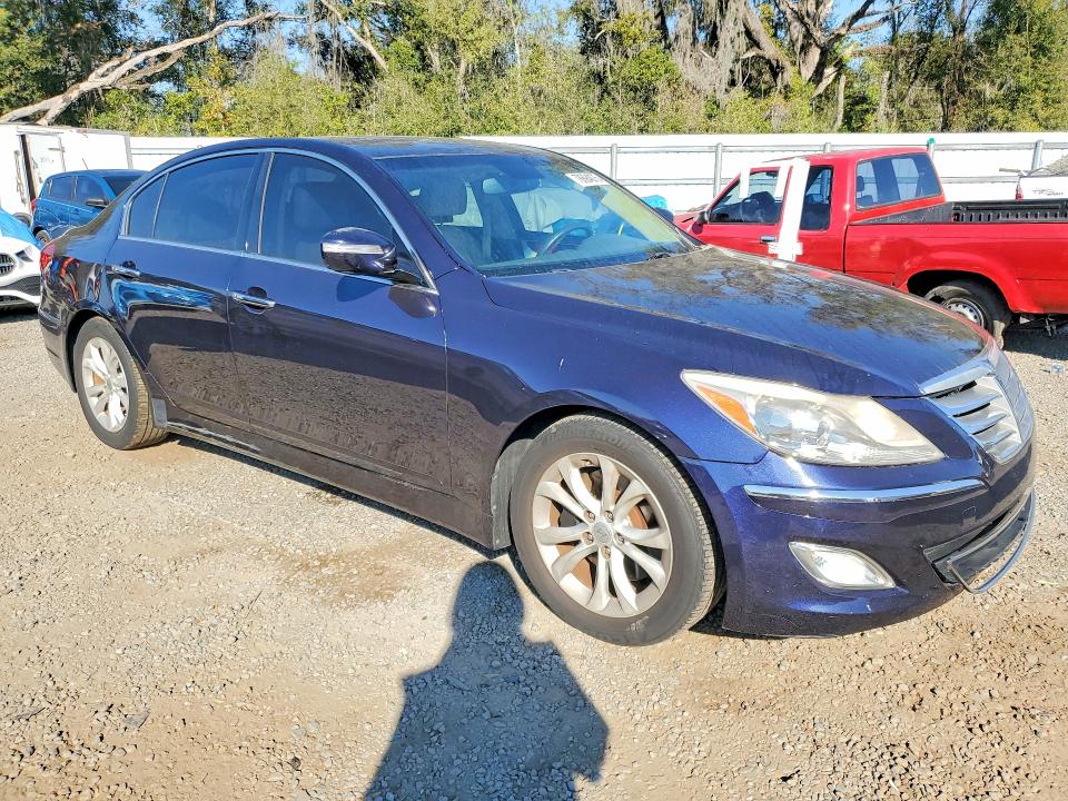 Photo 4 from auction – 2012 HYUNDAI GENESIS with VIN KMHGC4DD1CU198655