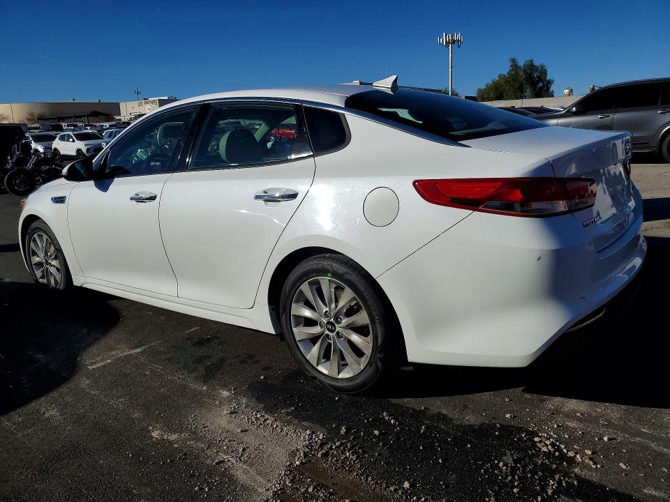 Photo 2 from auction – 2016 KIA OPTIMA with VIN 5XXGU4L38GG121190