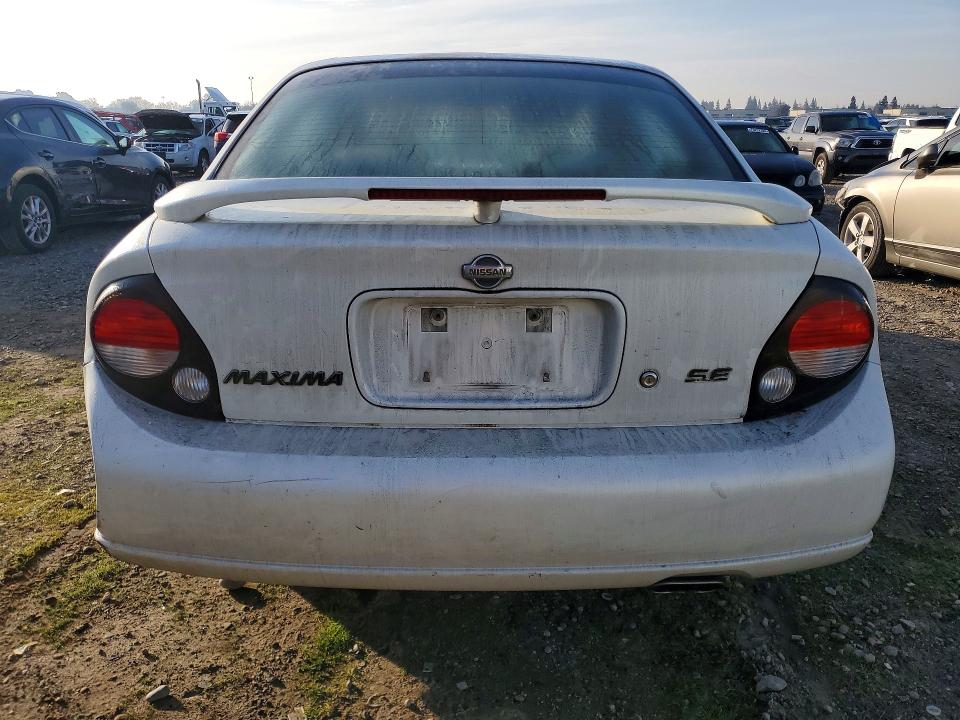 Photo 6 from auction – 2001 NISS MAXIMA with VIN JN1CA31D21T801013