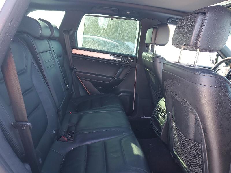 Photo 11 from auction – 2015 VOLKSWAGEN TOUAREG TD with VIN WVGDP9BP1FD004969
