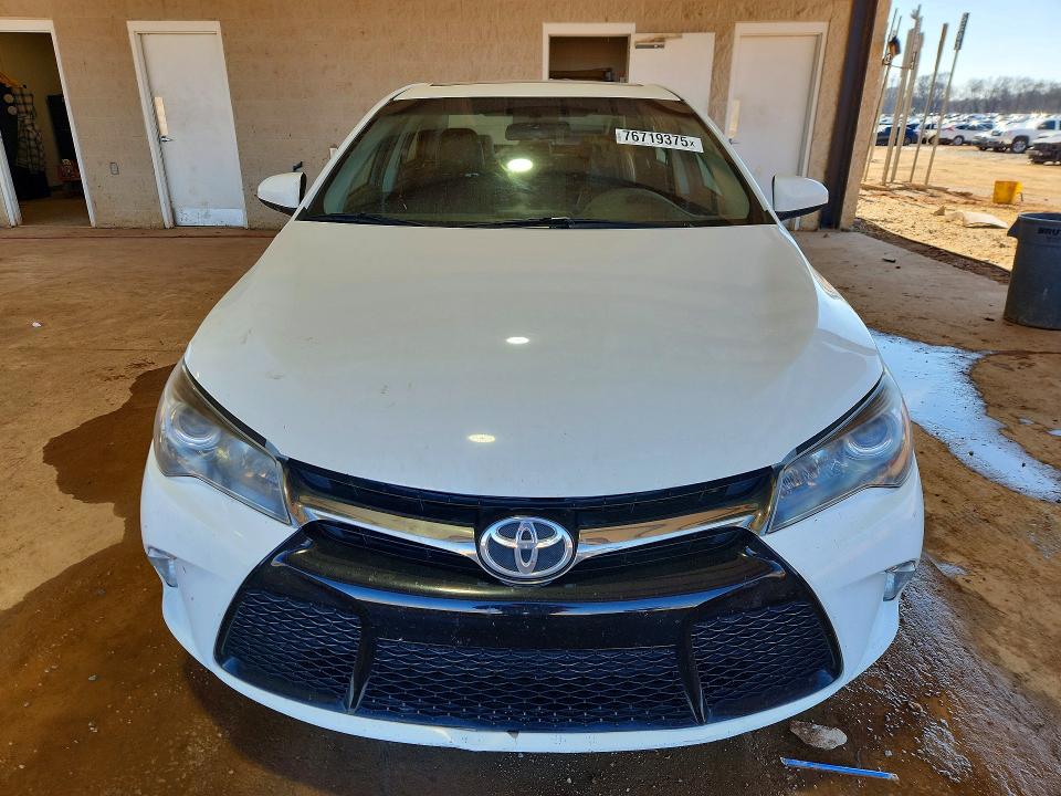 Photo 5 from auction – 2017 TOYOTA CAMRY with VIN 4T1BF1FK0HU413073