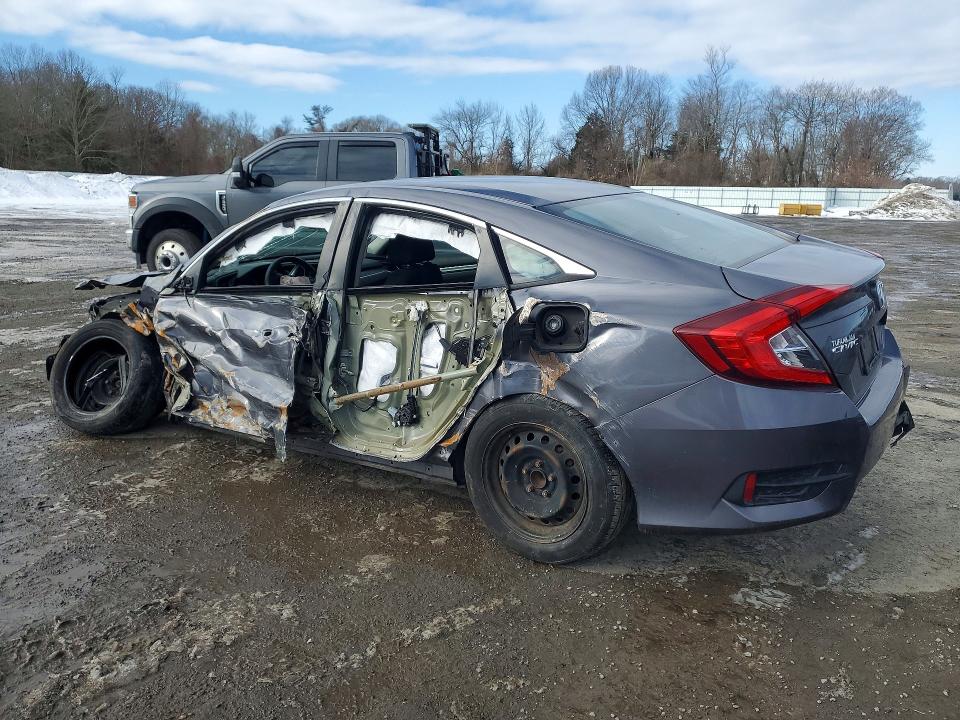 Photo 2 from auction – 2018 HONDA CIVIC with VIN 2HGFC2F56JH541875