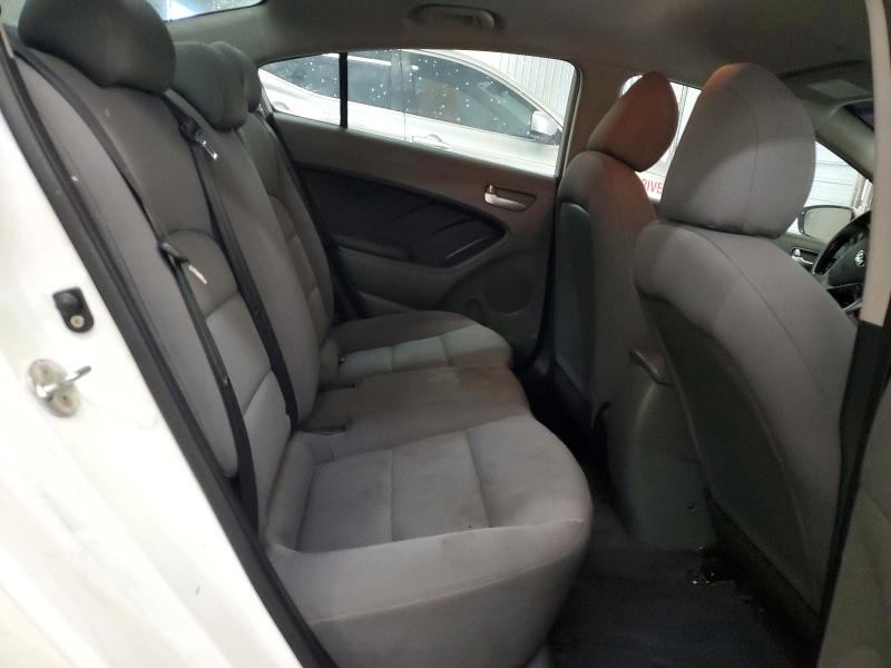 Photo 10 from auction – 2018 KIA FORTE with VIN 3KPFK4A77JE195126