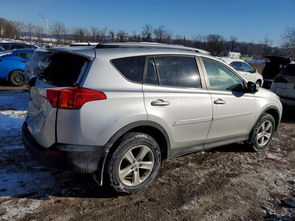 Photo 3 from auction – 2013 TOYOTA RAV4 XLE with VIN JTMRFREVXDD008314