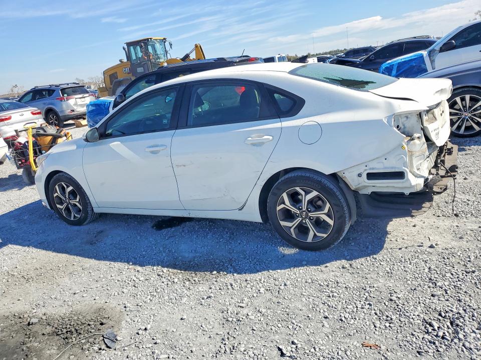 Photo 2 from auction – 2021 KIA FORTE FE with VIN 3KPF24AD8ME358098