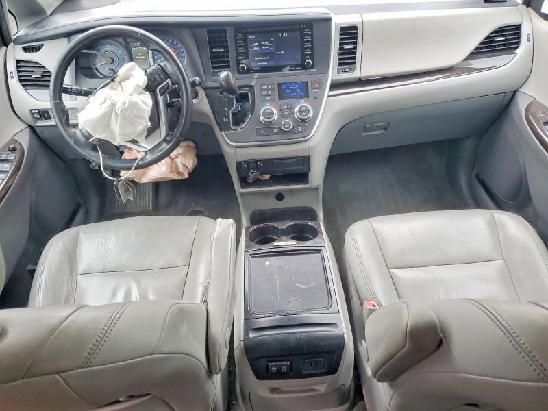 Photo 8 from auction – 2020 TOYOTA SIENNA with VIN 5TDYZ3DC8LS028032
