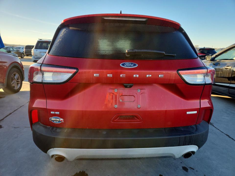 Photo 6 from auction – 2020 FORD ESCAPE with VIN 1FMCU0G64LUA83887