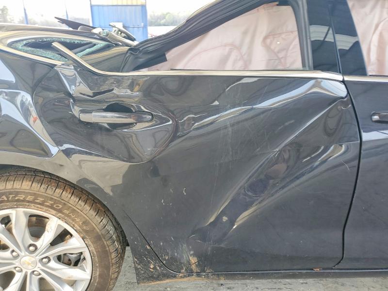 Photo 10 from auction – 2023 CHEVROLET MALIBU with VIN 1G1ZD5ST4PF136972