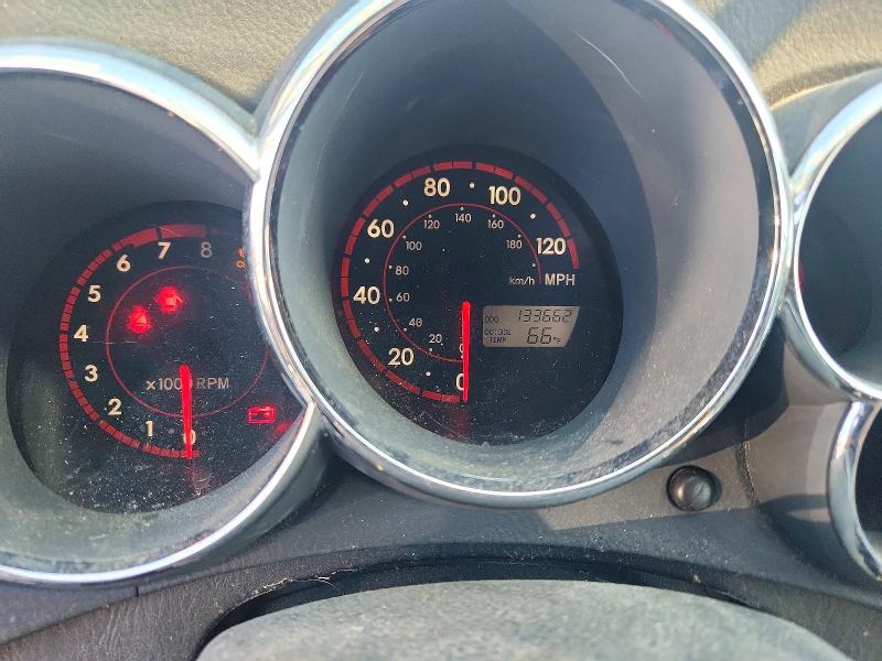 Фото 9 с аукциона – 2005 TOYOTA COROLLA MATRIX с VIN 2T1KR32E25C363213