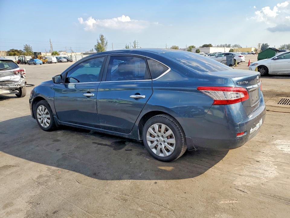 Photo 2 from auction – 2014 NISSAN SENTRA with VIN 1N4AB7AP6EN852176