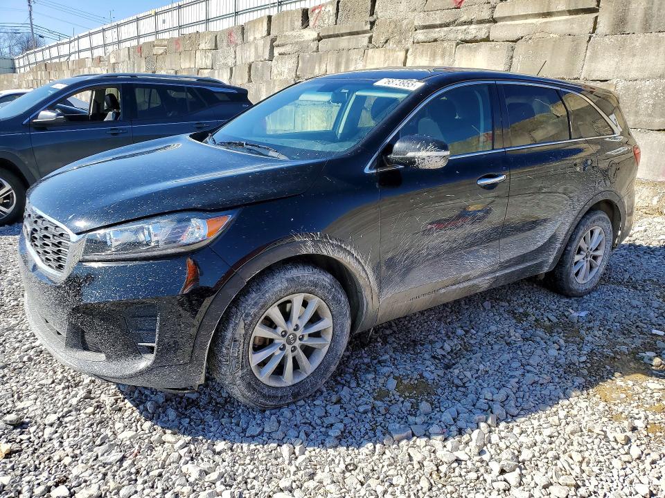 KIA SORENTO 2019 with VIN 5XYPG4A31KG582102 - Photo from auction