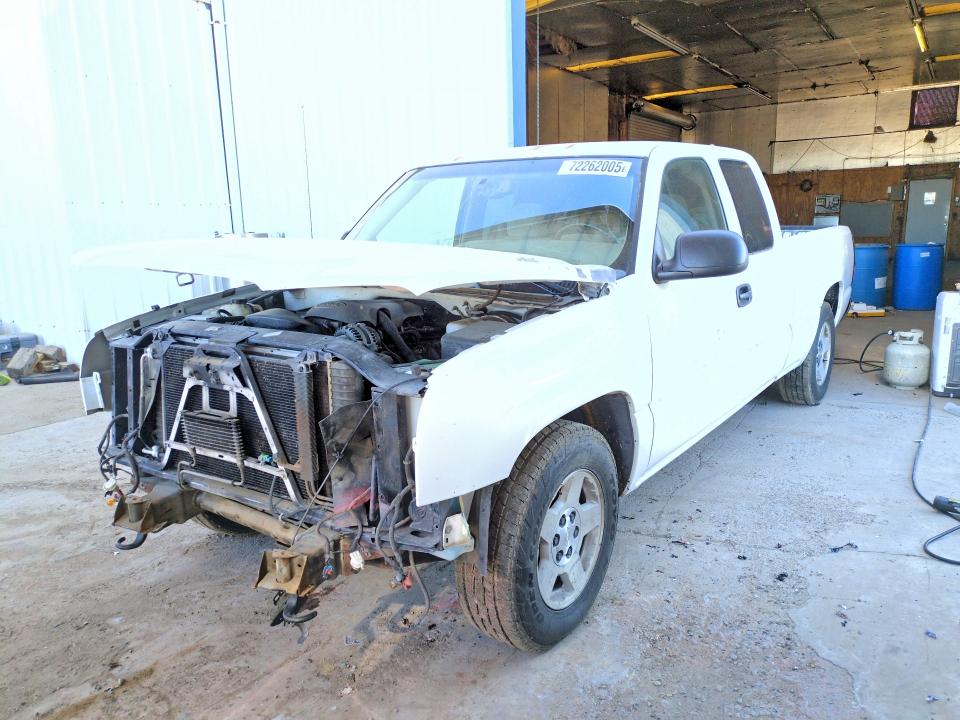 CHEVROLET SILVERADO 2005 with VIN 2GCEC19T151317376 - Photo from auction