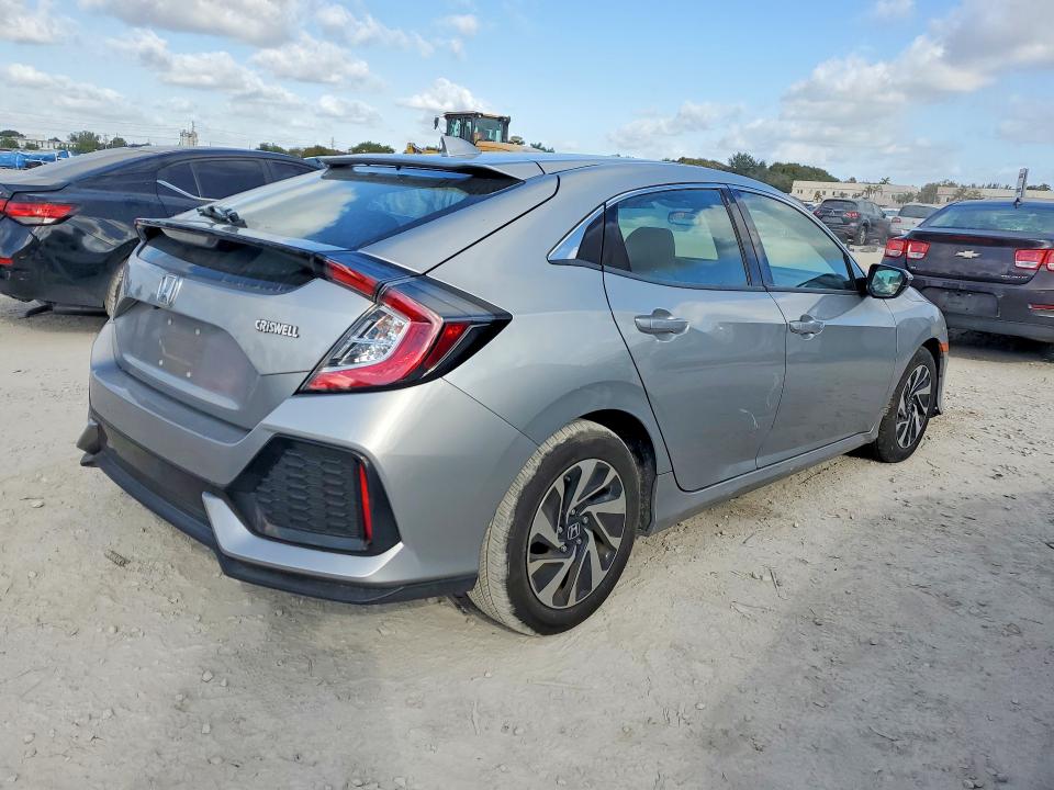 Photo 3 from auction – 2019 HONDA CIVIC with VIN SHHFK7H33KU424481