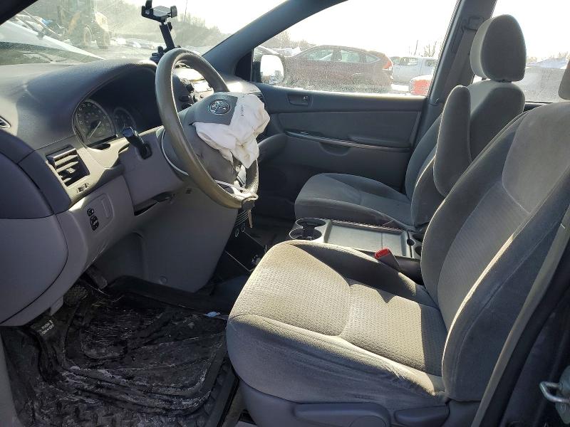 Photo 7 from auction – 2010 TOYOTA SIENNA CE with VIN 5TDKK4CC7AS330085