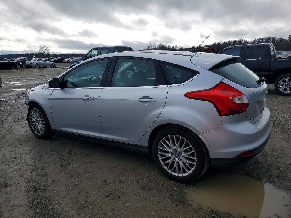 Photo 2 from auction – 2013 FORD FOCUS with VIN 1FADP3N25DL255424