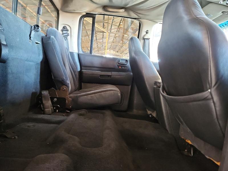 Photo 10 from auction – 2002 DODGE DAKOTA with VIN 1B7HL38N42S510967