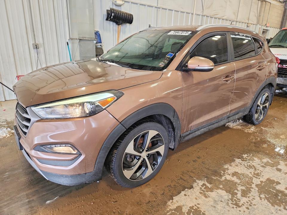 HYUNDAI TUCSON 2016 with VIN KM8J33A28GU195373 - Photo from auction