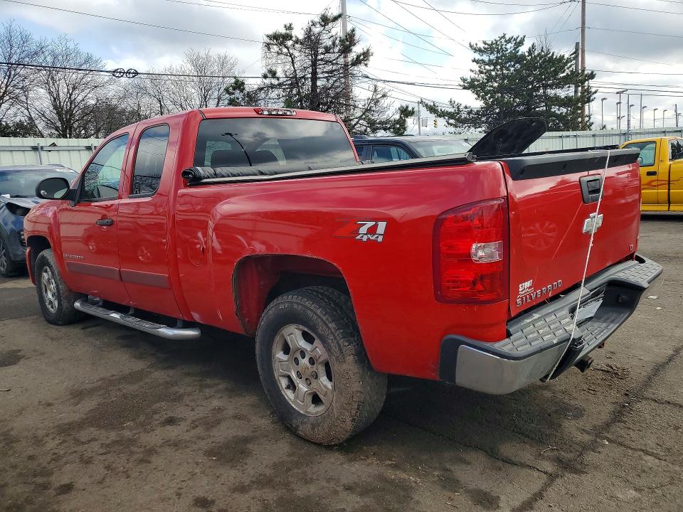 Photo 2 from auction – 2007 CHEVROLET SILVERADO with VIN 1GCEK19C97E503803