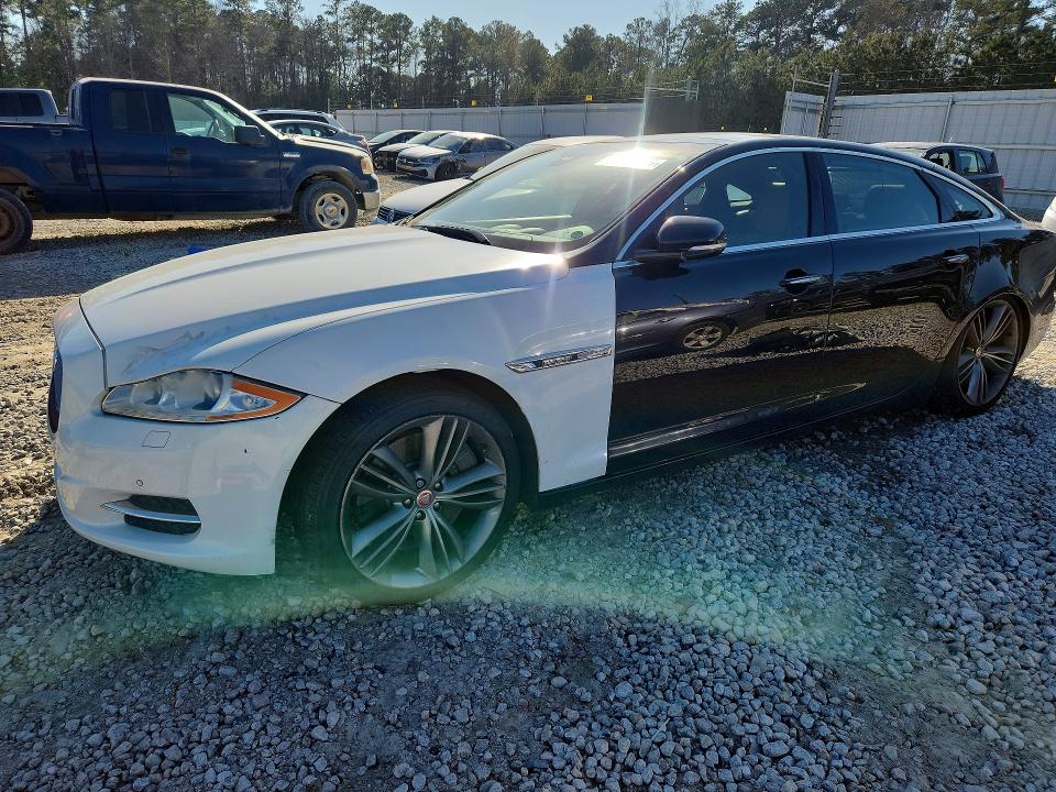Photo 1 from auction – 2015 JAGUAR XJL with VIN SAJWA2GT9FMV90656