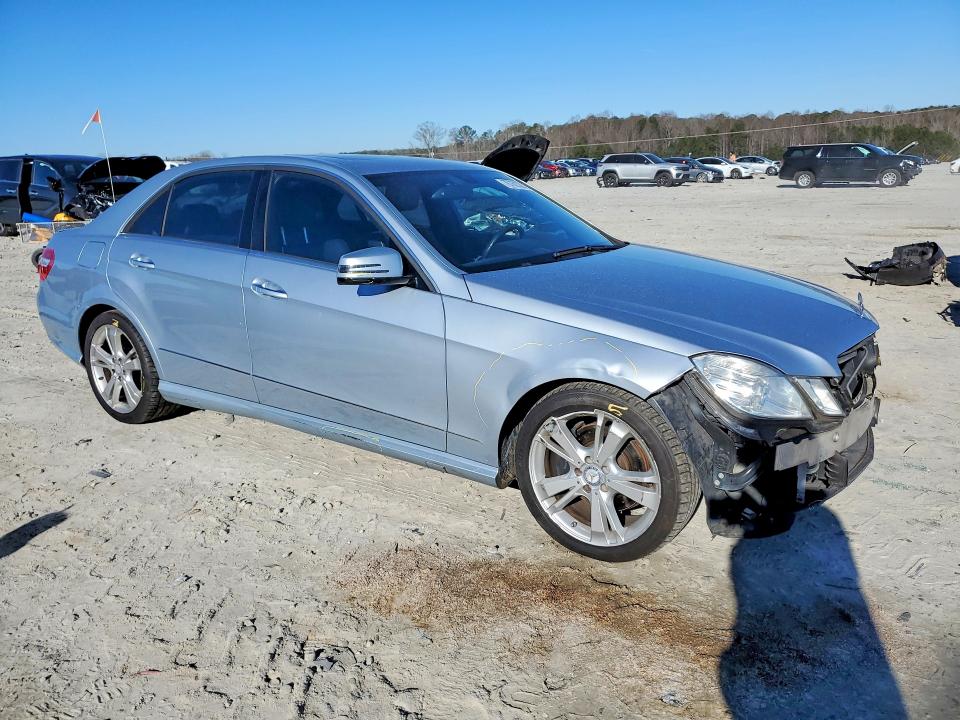 Photo 4 from auction – 2013 MERCEDES-BENZ E 350 with VIN WDDHF5KB6DA691621