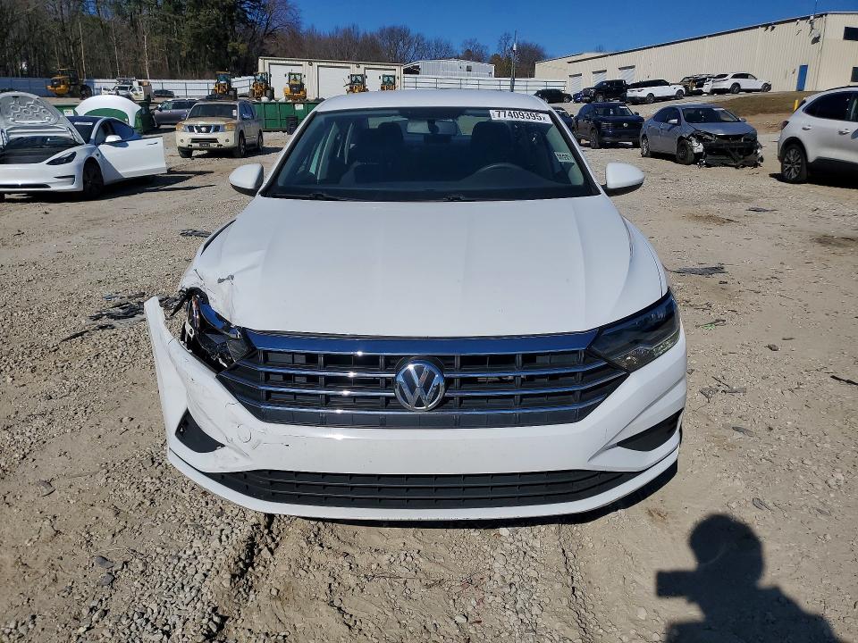 Photo 5 from auction – 2019 VOLKSWAGEN JETTA with VIN 3VWCB7BU9KM134406
