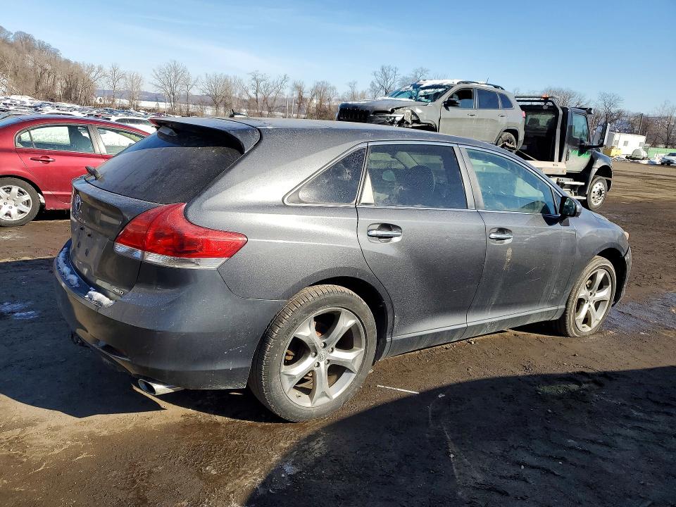 Photo 3 from auction – 2010 TOYOTA VENZA with VIN 4T3BK3BB3AU030027