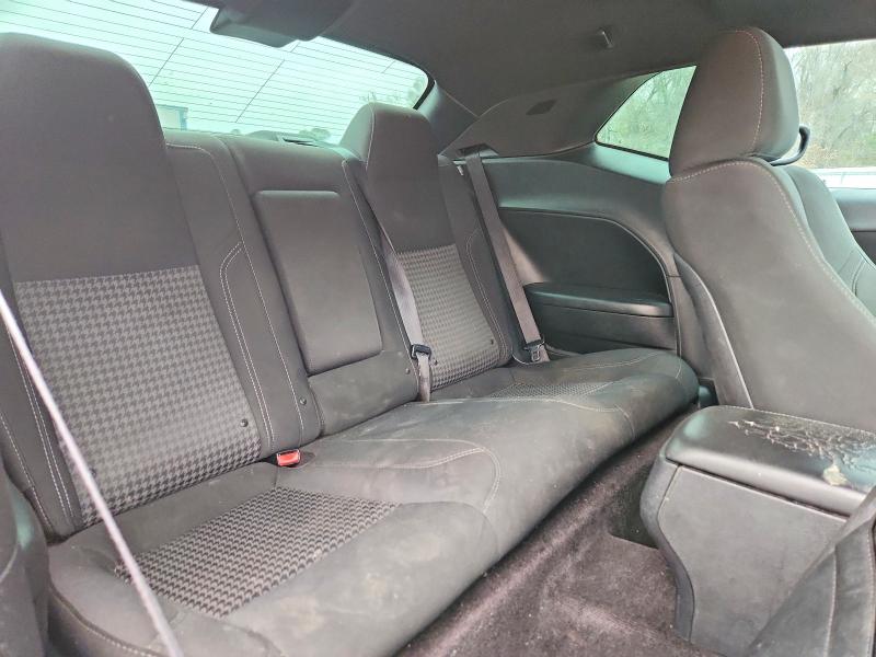 Photo 10 from auction – 2016 DODGE CHALLENGER with VIN 2C3CDZAG0GH325923