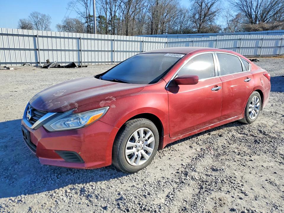 NISS ALTIMA 2017 with VIN 1N4AL3AP1HN332235 - Photo from auction