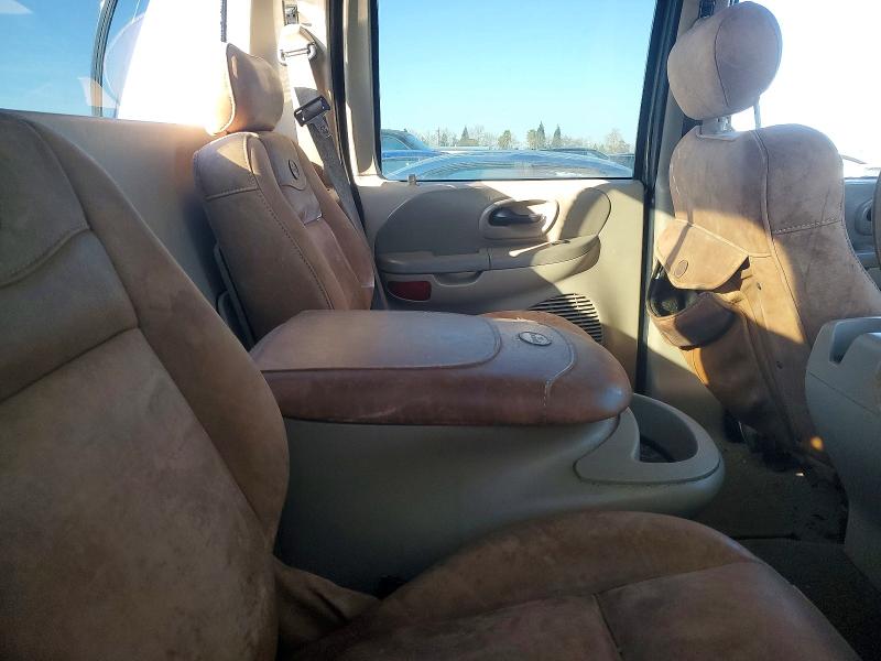 Photo 10 from auction – 2001 FORD F150 with VIN 1FTRW08L21KA85479