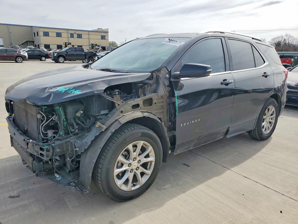 CHEVROLET EQUINOX 2018 with VIN 2GNAXJEV3J6138061 - Photo from auction