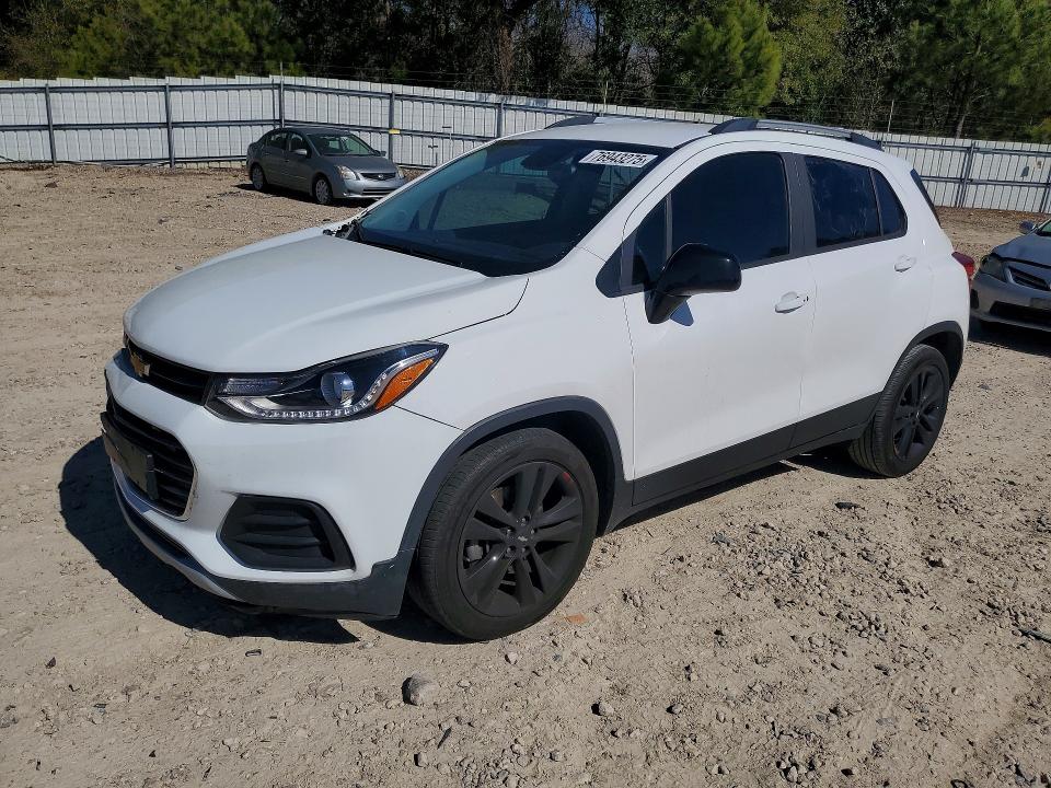 CHEVROLET TRAX 1LT 2020 with VIN 3GNCJLSB1LL327256 - Photo from auction