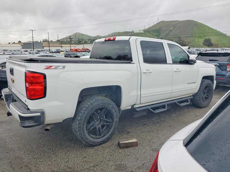Photo 3 from auction – 2016 CHEVROLET SILVERADO with VIN 3GCUKREC4GG119467