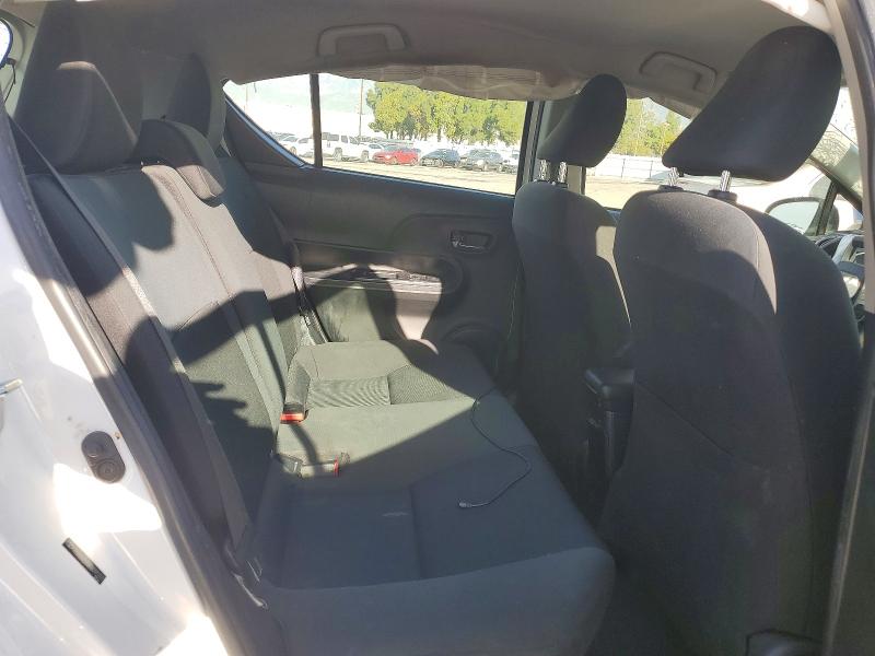 Photo 10 from auction – 2015 TOYOTA PRIUS C with VIN JTDKDTB33F1095307
