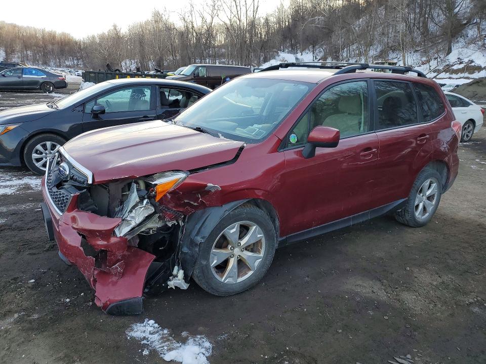 SUBARU FORESTER 2 2015 with VIN JF2SJADC3FH547713 - Photo from auction