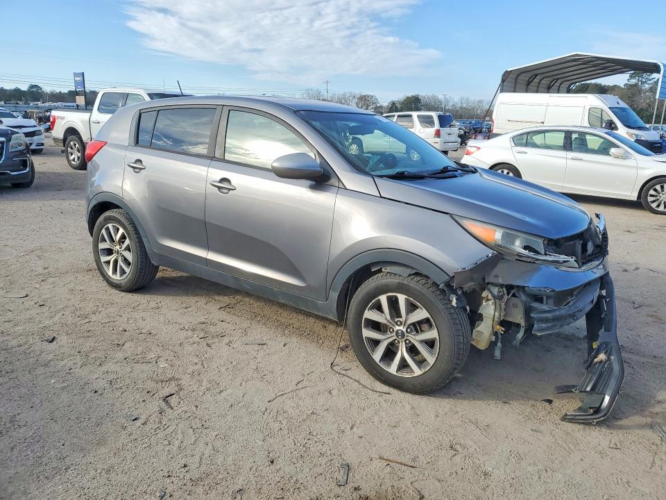 Photo 4 from auction – 2016 KIA SPORTAGE L with VIN KNDPB3AC8G7856568