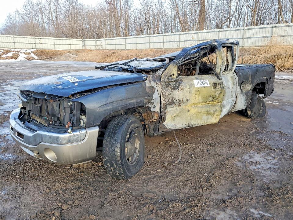 GMC NEW SIERRA 2003 with VIN 2GTEK19T631139271 - Photo from auction