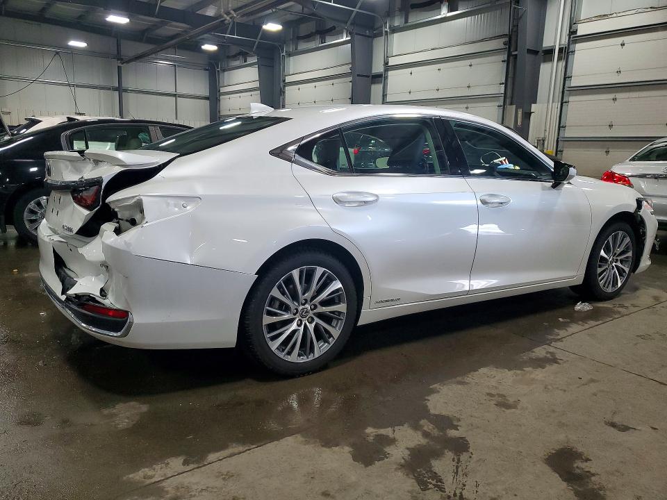 Photo 3 from auction – 2020 LEXUS ES with VIN 58AD21B19LU007828