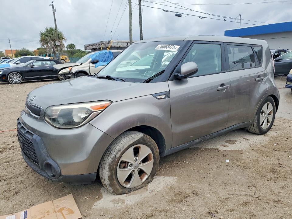 KIA SOUL 2014 with VIN KNDJN2A27E7024084 - Photo from auction