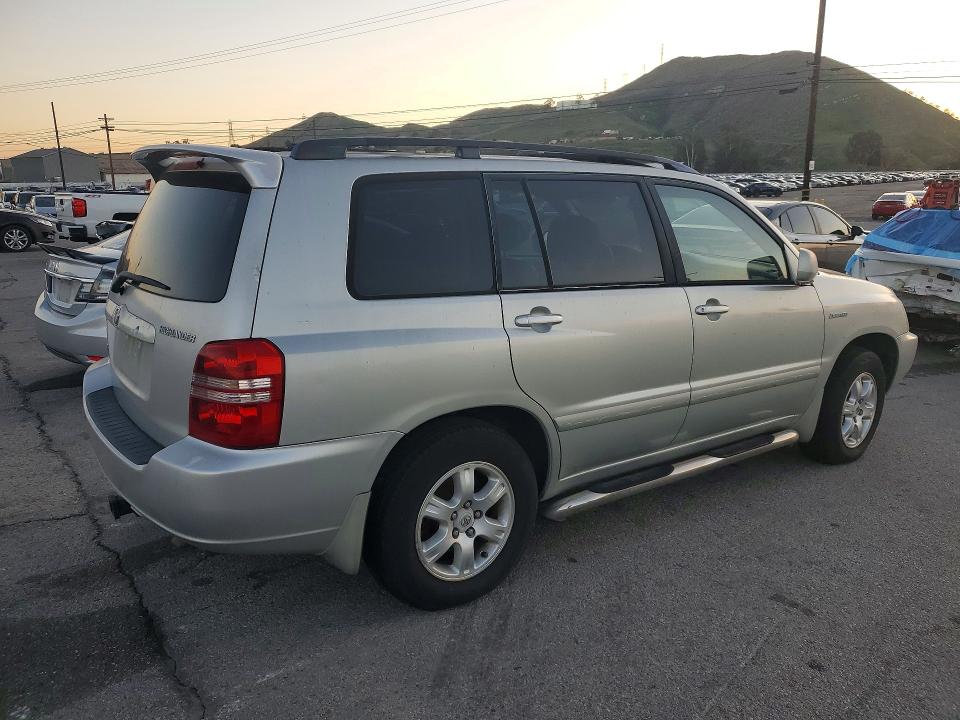 Photo 3 from auction – 2003 TOYOTA HIGHLANDER with VIN JTEGF21A730103481
