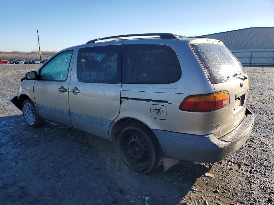 Photo 2 from auction – 2000 TOYOTA SIENNA with VIN 4T3ZF13C8YU264642
