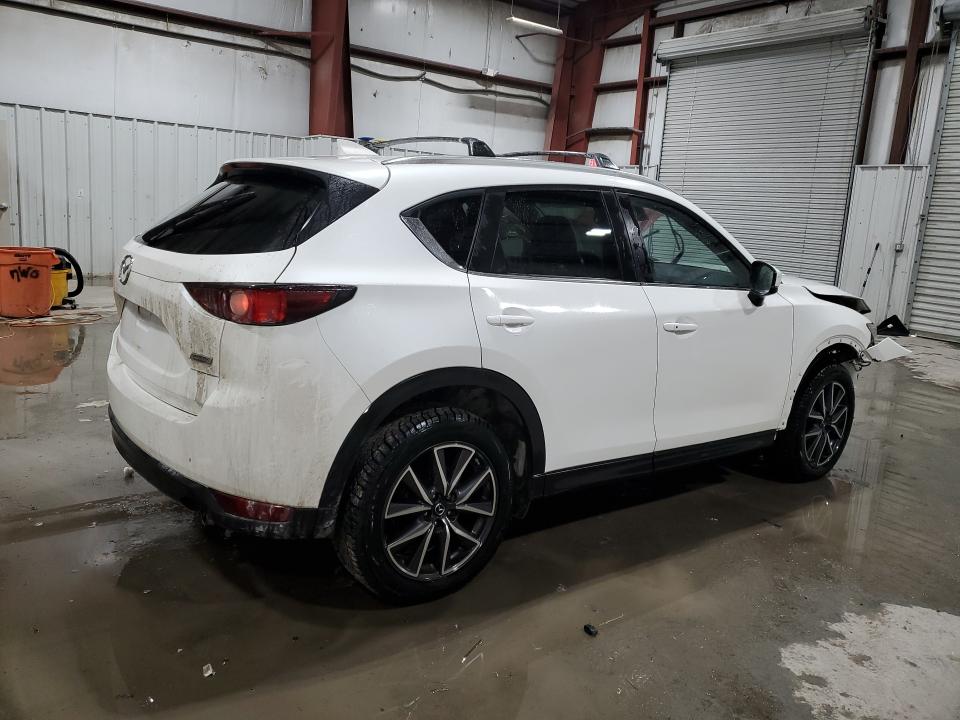 Photo 3 from auction – 2018 MAZDA CX-5 with VIN JM3KFBCM0J0334670