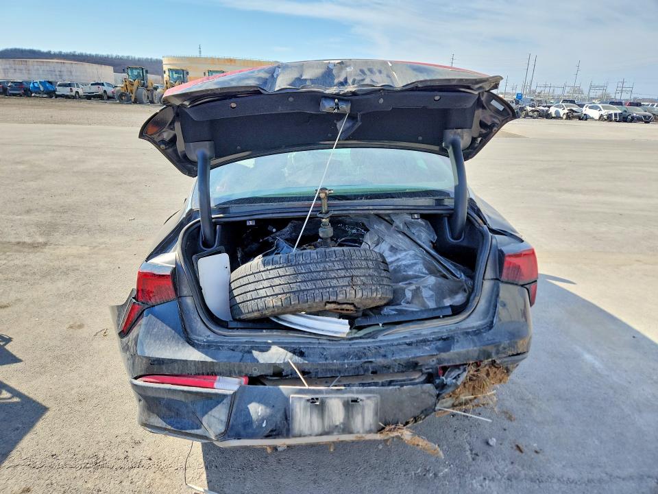 Photo 6 from auction – 2025 KIA K5 with VIN KNAG64J7XS5350285