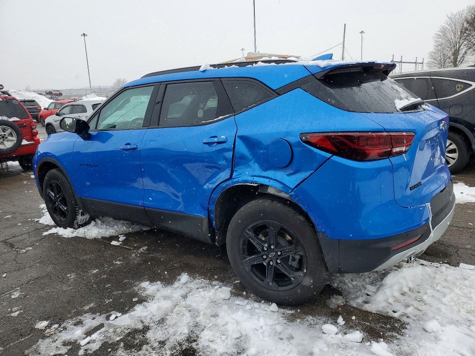 Photo 2 from auction – 2024 CHEVROLET BLAZER with VIN 3GNKBCR41RS165157